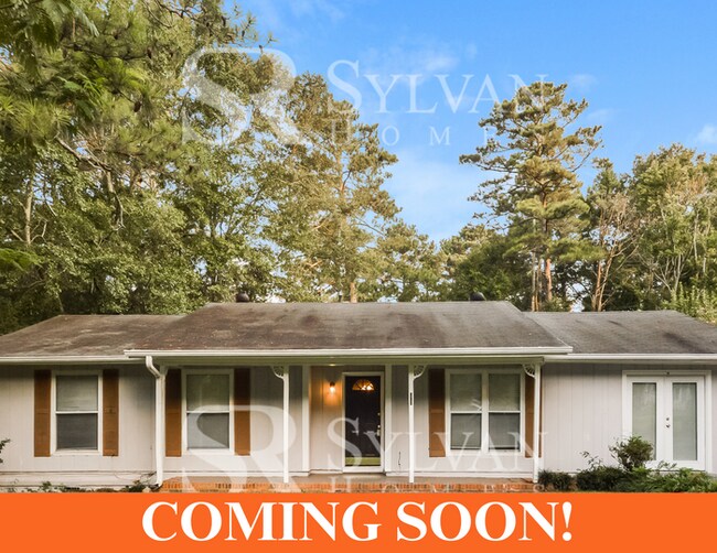 Primary Photo - The living is easy in this 3 bedroom, 2 ba...