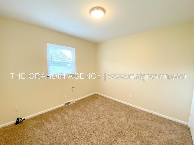 Building Photo - 2159 Mulberry St