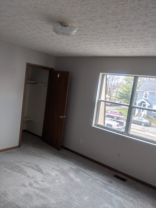Bedroom 1 - 39 W Lincoln St