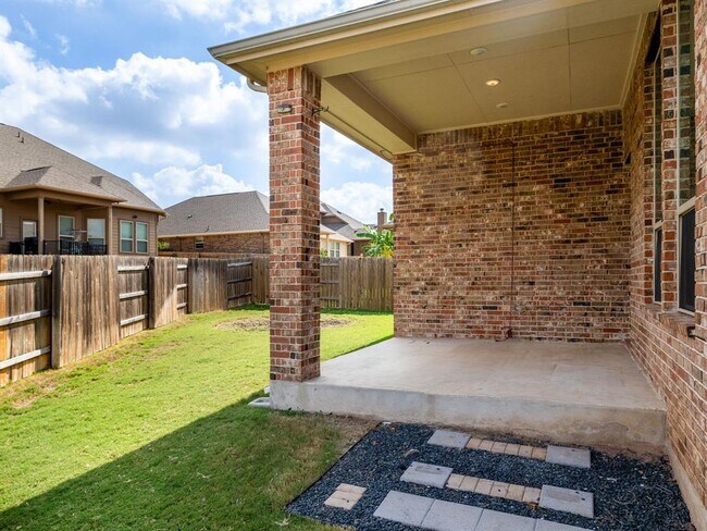 Building Photo - 2958 Diego Dr