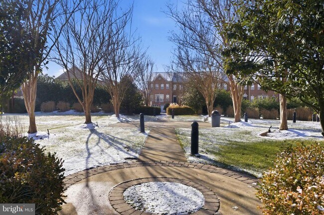 Building Photo - 24612 Nettle Mill Square