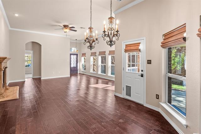 Building Photo - 1810 Sanderlain Ln