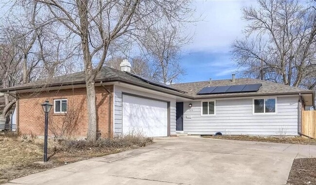 Building Photo - 2698 S Jasmine St