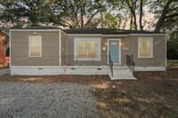 Building Photo - Charming Midtown Home – Updated and Move-I...