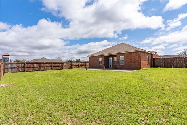 Building Photo - FAIRHOPE CR32 NEAR AIRPORT