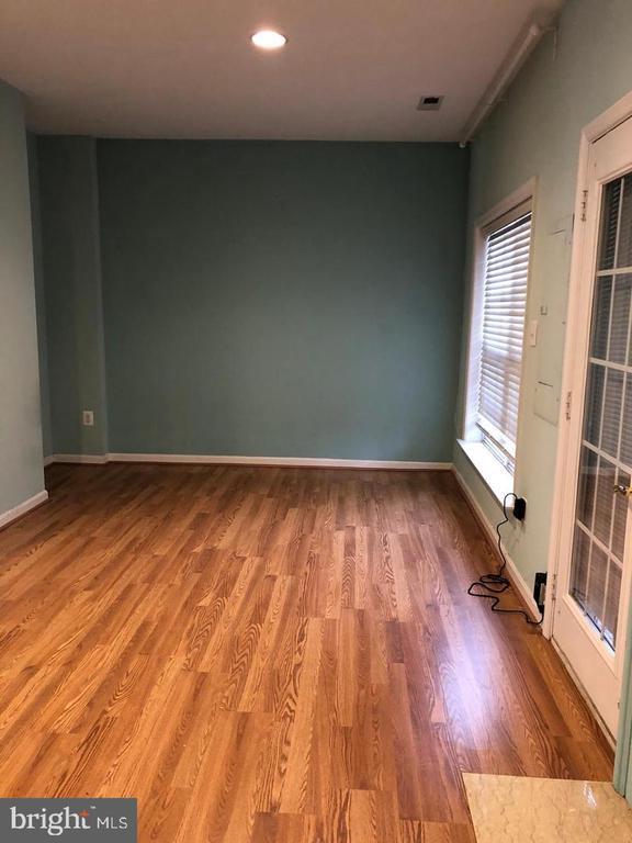 Building Photo - 8077 Sebon Dr