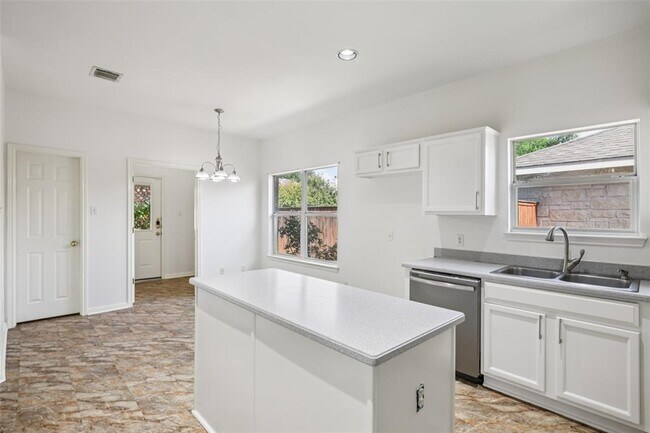 Building Photo - 11736 Dunfries Ln