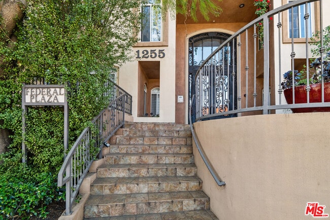 Building Photo - 1255 Federal Ave