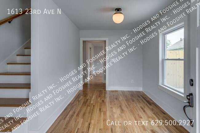 Building Photo - 1613 23rd Ave N