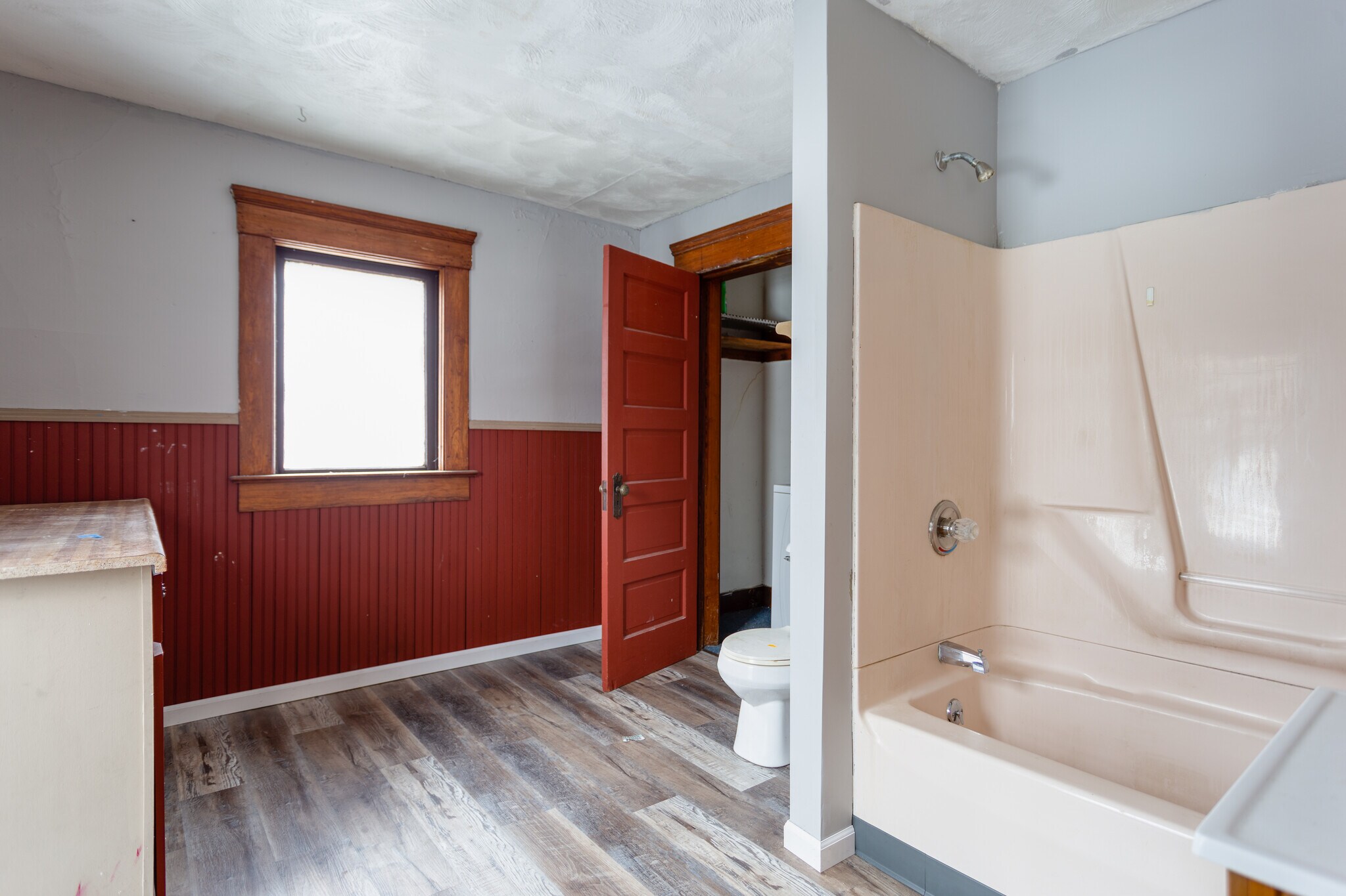 Building Photo - 33 W Main St