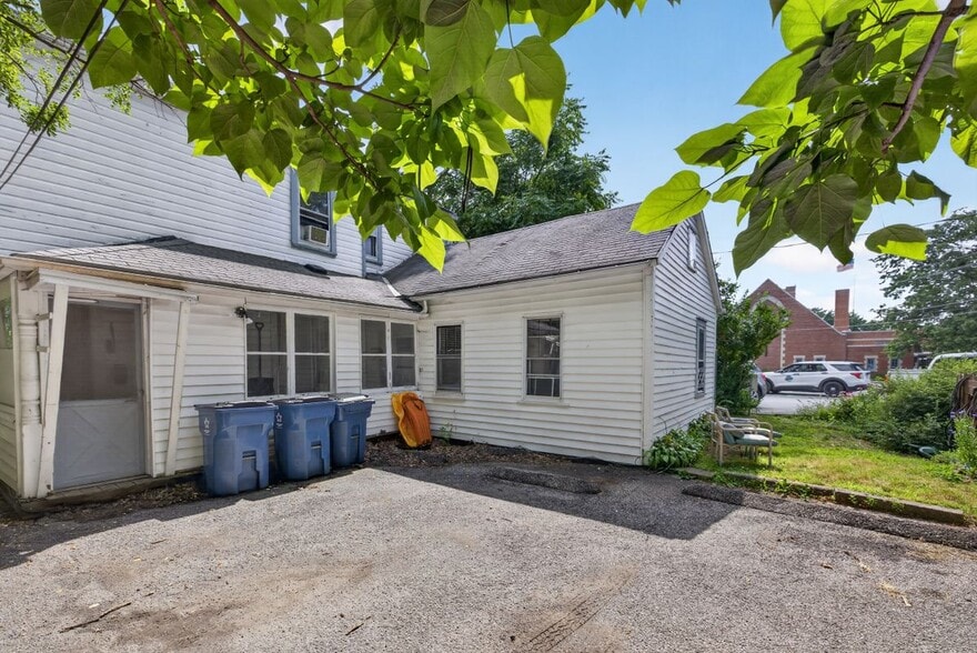 Building Photo - 38257 Prospect St