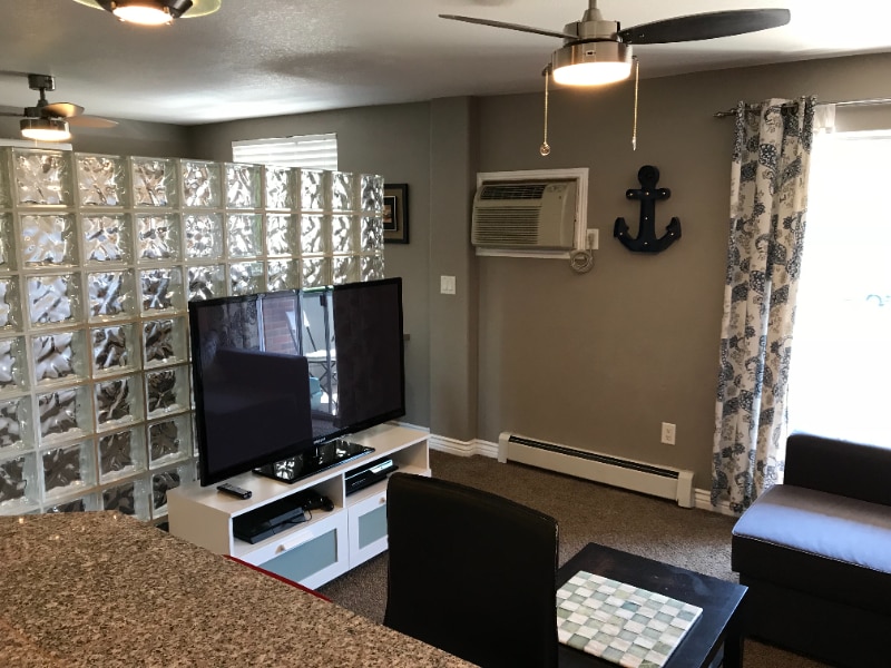 Building Photo - 1833 N Williams St