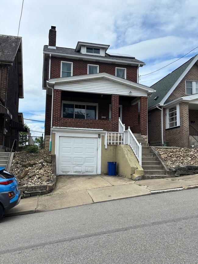 Building Photo - 3 Bedroom Home - Pittsburgh!