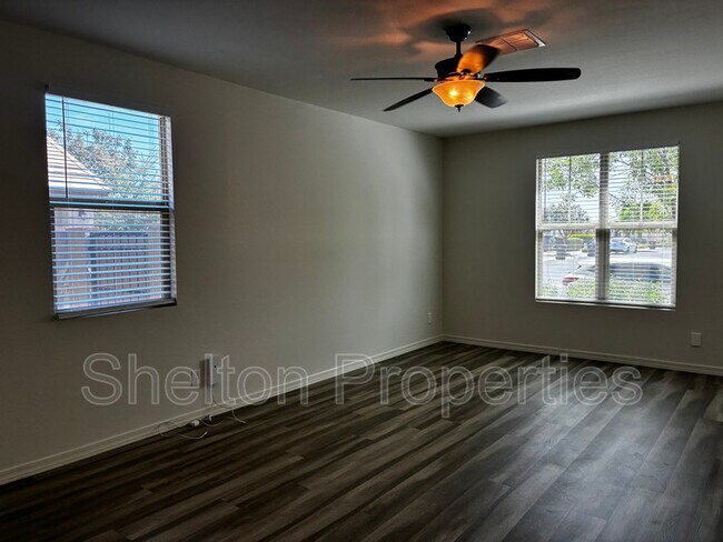 Building Photo - 10326 E Corbin Ave