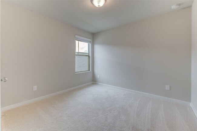 Building Photo - 6607 Arabella Lakes Dr