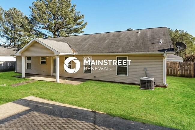 Building Photo - 15554 Brookstone Dr