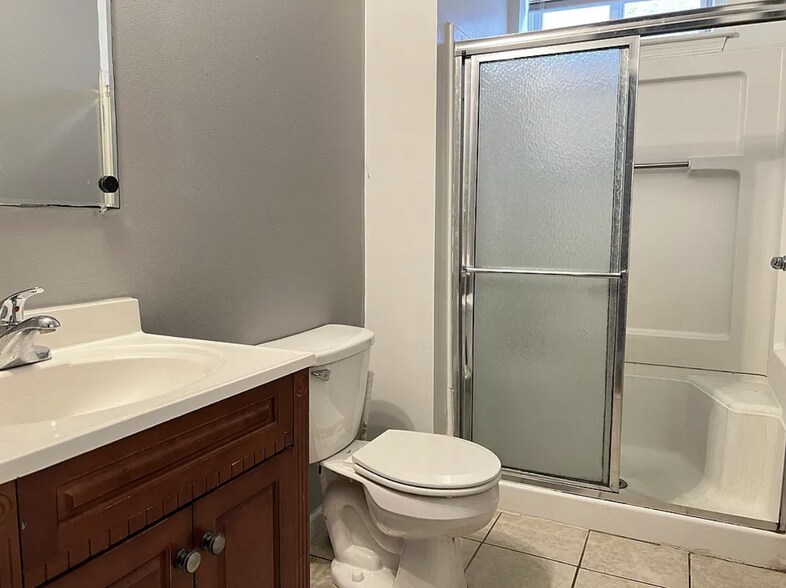 Bathroom - 1309 N 15th St