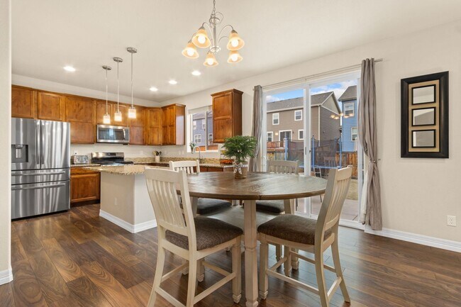 Building Photo - Beautiful 3 Bed 2.5 Bath House in NE Fort ...