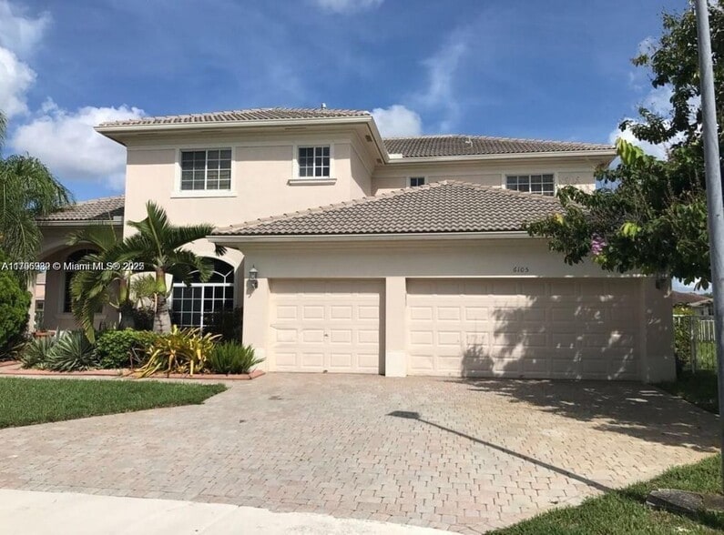 Primary Photo - 6105 SW 192nd Ave