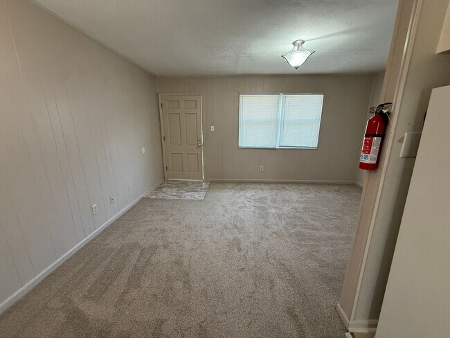 Building Photo - 578 Culpepper Dr
