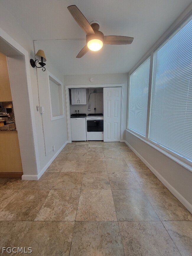 Building Photo - 1372 Archer St