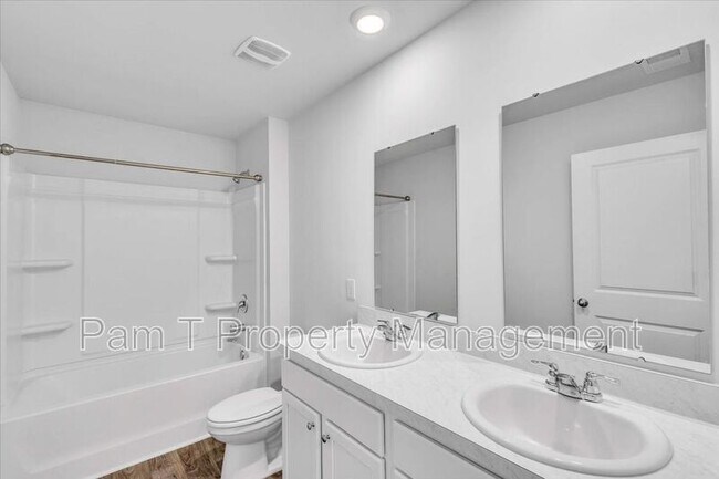 Building Photo - 512 Turpentine Trl