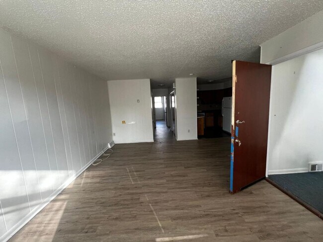 Building Photo - 4039 Balwynne Park Rd
