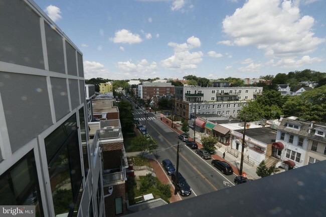 Building Photo - 818 Kennedy St NW