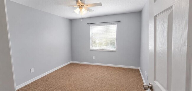 Building Photo - 9919 Turf Ct