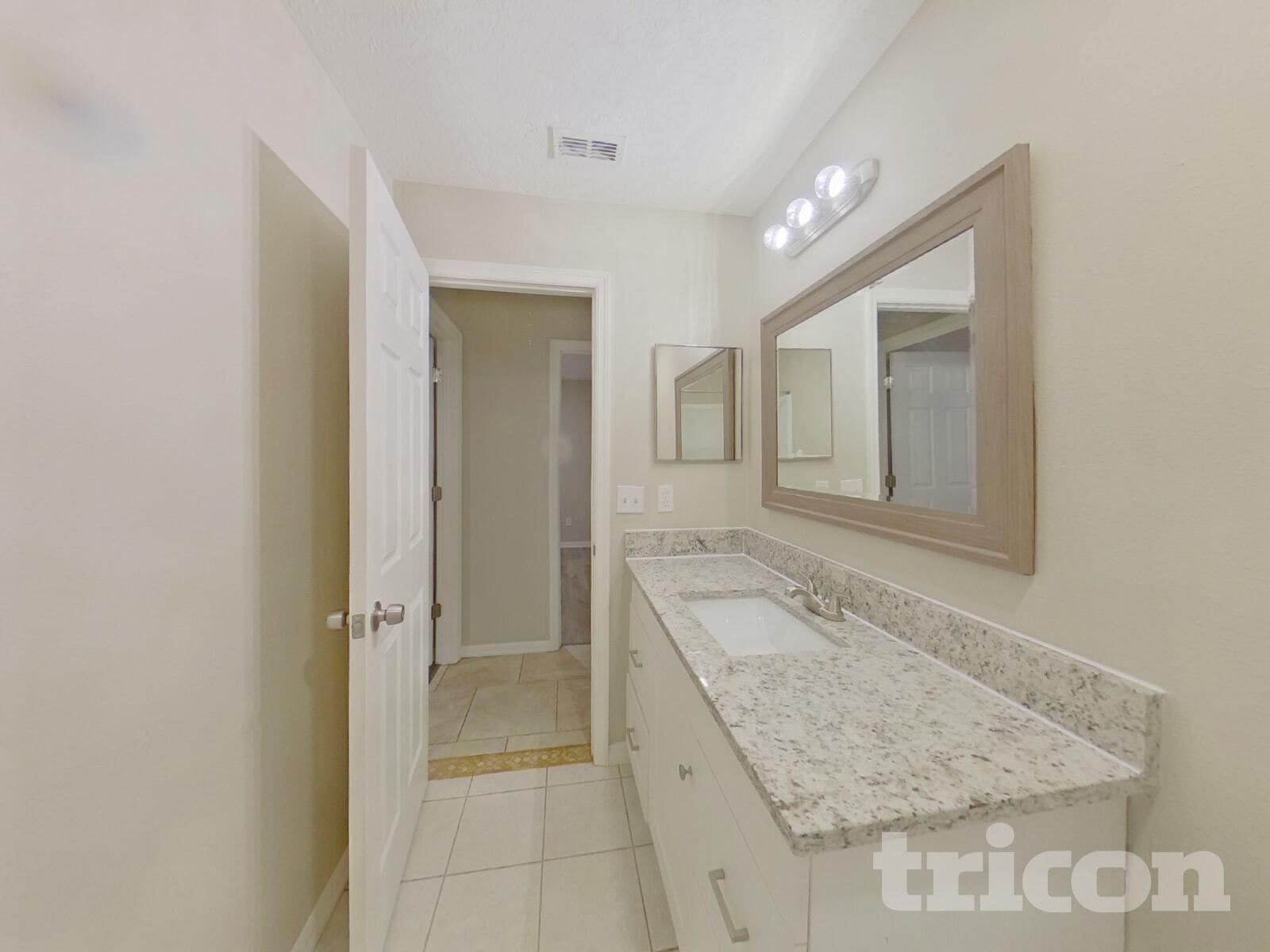 Building Photo - 744 Tranquility St