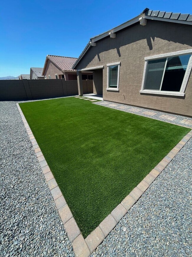 Building Photo - 24687 N 170th Dr