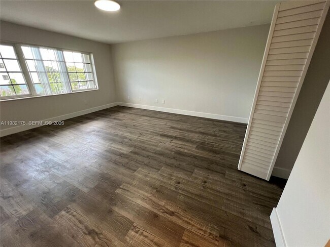 Building Photo - 21133 SW 85th Ave