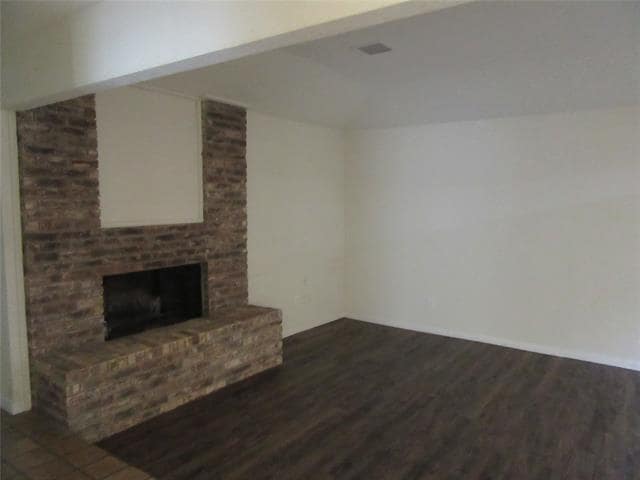 Building Photo - 9516 Summerhill Ln