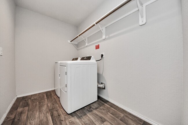 Building Photo - 8302 Rose Petals Ln