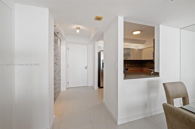 Building Photo - 9455 Collins Ave