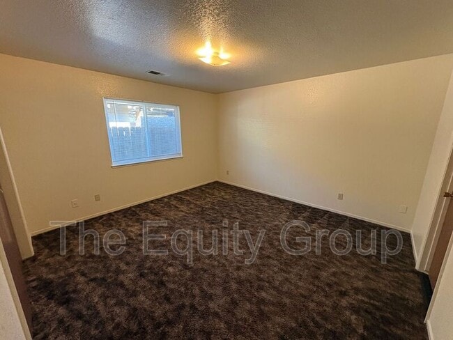 Building Photo - 1543 N Willis St