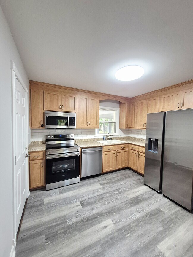 Building Photo - 97 Waterview Dr