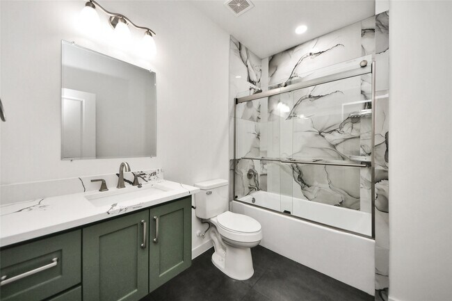 Building Photo - 226 Glencairn Ct