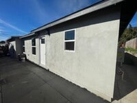 Building Photo - 2147 Calle Serena