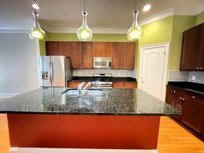 Building Photo - 1688 Mosaic Way