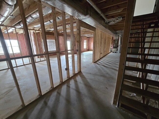 Building Photo - 737 Yellowstone Trl