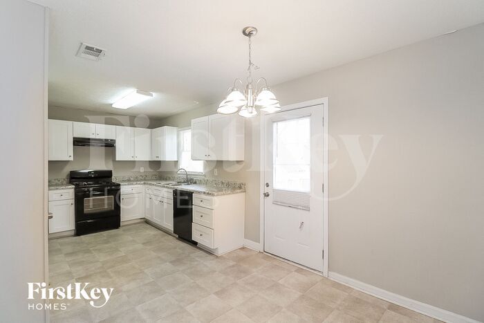 Building Photo - 6698 Kull Dr