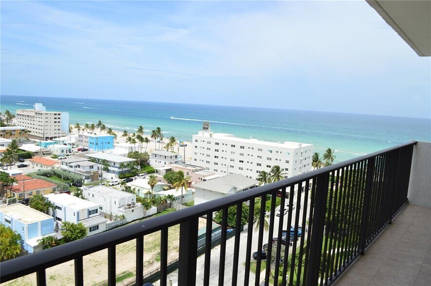 Building Photo - 1201 S Ocean Dr