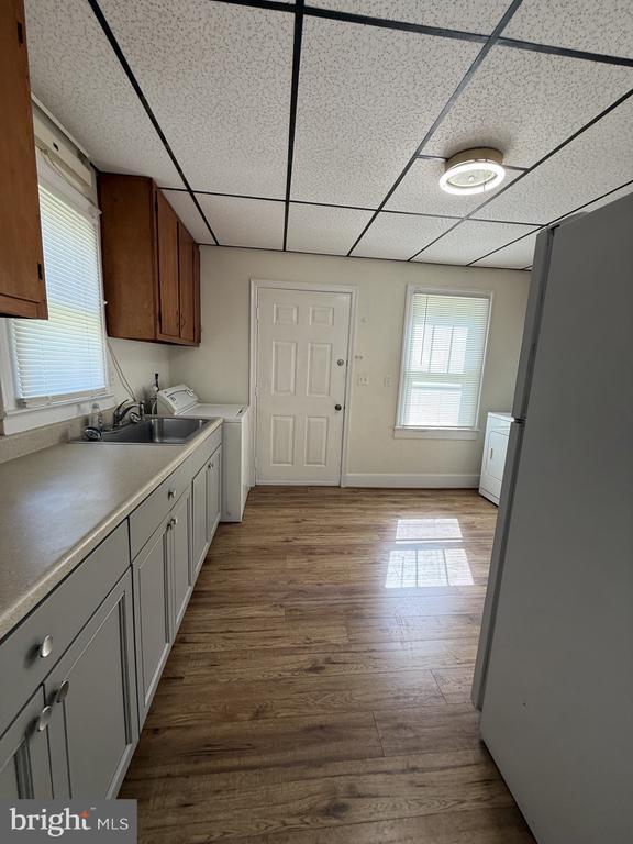 Building Photo - 5497 Rosedale Dr