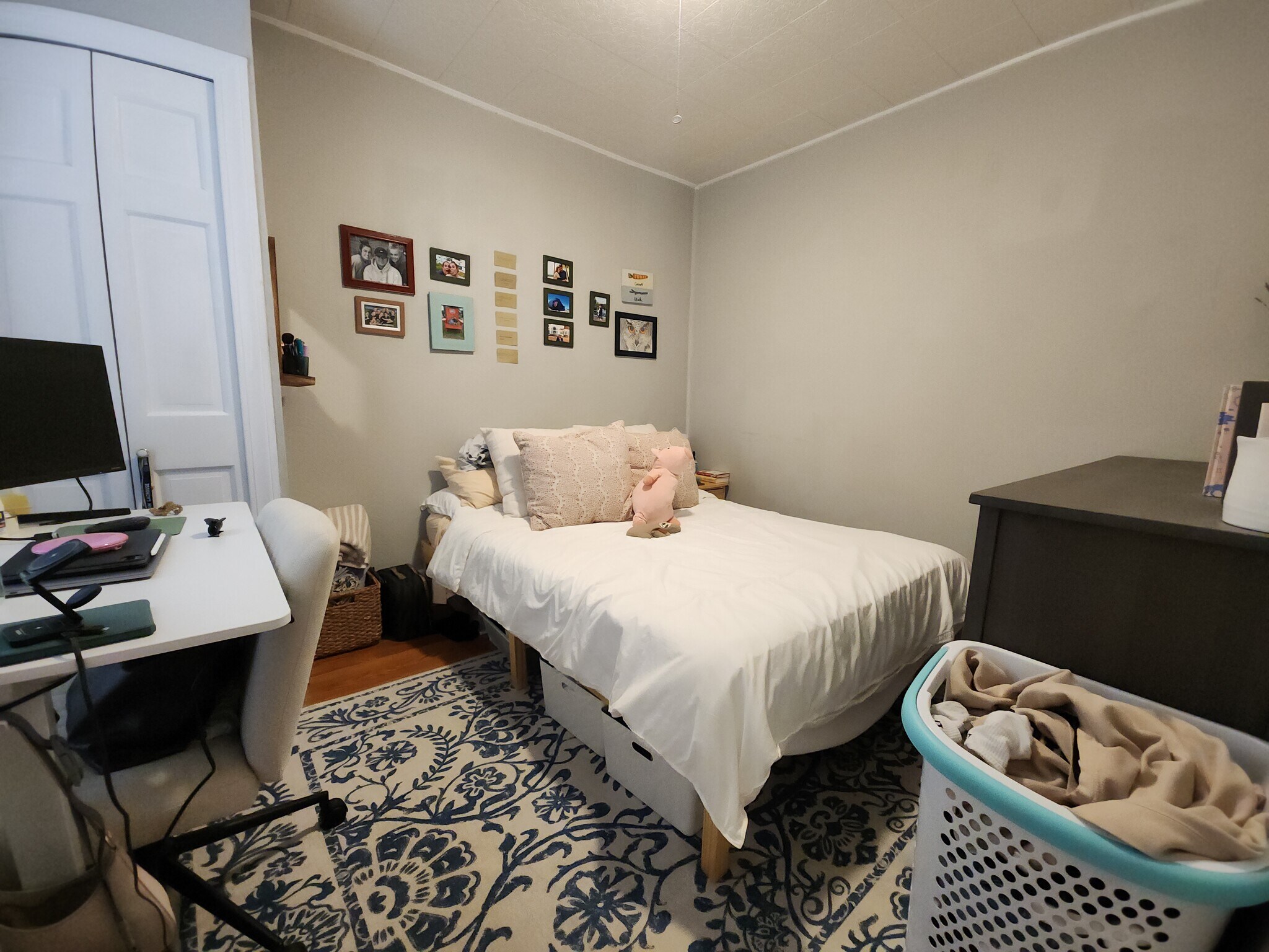 Building Photo - 268 Athens St