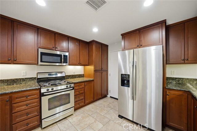 Building Photo - 12422 Benton Dr
