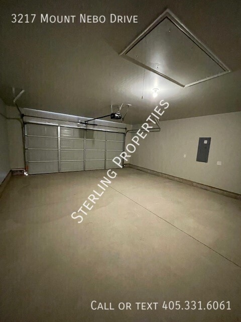 Building Photo - 3217 Mt Nebo Dr