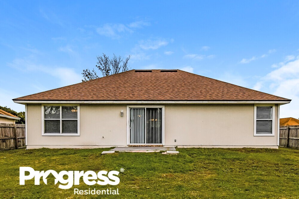 Building Photo - 3664 Arava Dr