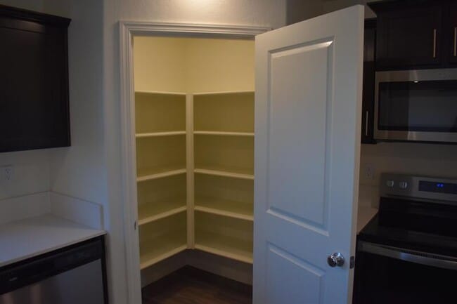 Building Photo - 703 Irma Dr