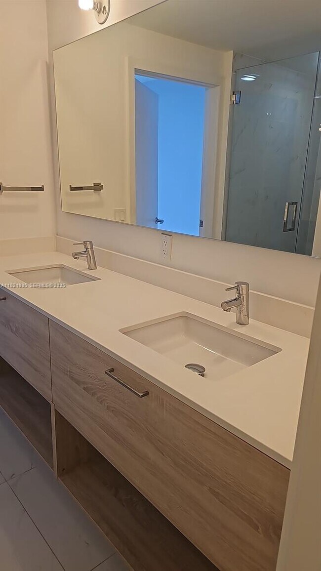 Building Photo - 16385 Biscayne Blvd